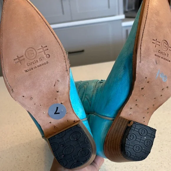 Circle G Turquoise Western Cowboy Boots - Picture 7 of 11